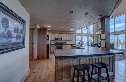 Lead Ski Chalet | Blackmoon Chalet at Terry Peak