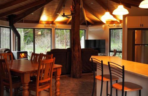 Strathewen House | Blackwood Bush Retreat