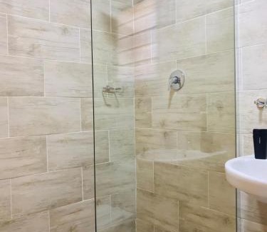 Kareeberg Apartment | Blanc and Bold