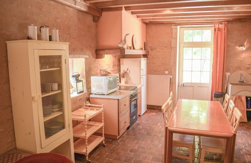 Chaudenay-le-Chateau Cottage | Blanche-Gîte-Family-Ensuite with Bath-Countryside view