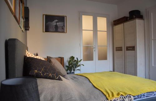 Ujlak Apartment | Bleak House - Bauhaus home in greener Budapest