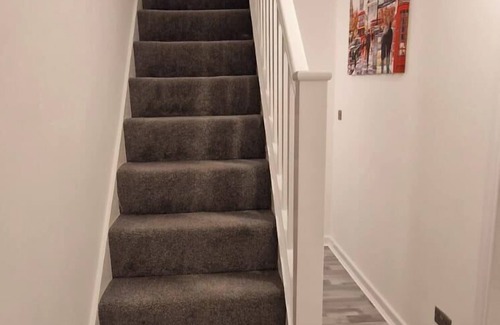 Bletchley House | Bletchley Blissful Retreat - 4 Bedroom House