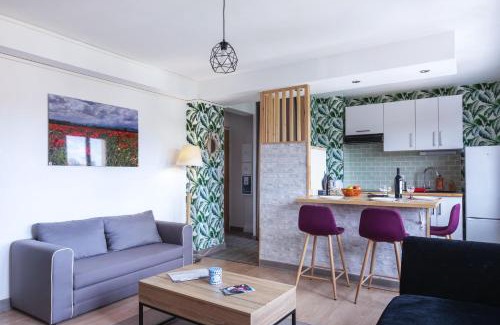 Quartier de France Apartment | Bleu rivage F3 bord de l'Allier - parking gratuit - 2 étoiles