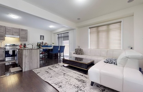 Caledon House | Blissful & Spacious 4-Bedroom Retreat:Perfect for Family Getaways & Group Stays!