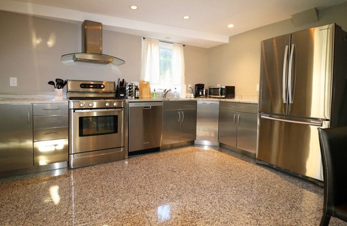 Princeton House | BLISSFUL SPACIOUS HOME ⭐ IN HEART OF PRINCETON ⭐