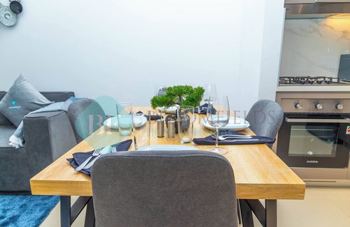 Nad Al Sheba Apartment | Bloomfields 1BR Azizi Gardens Meydan