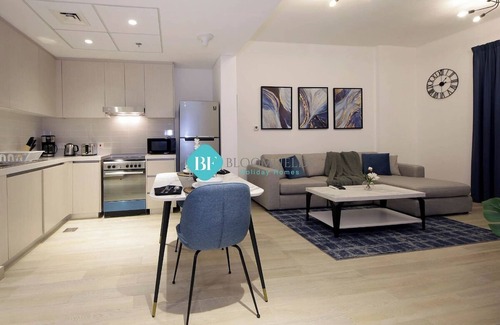 Al Raha Beach Apartment | Bloomfields Lavish 1BR in Waters Edge Yas Island