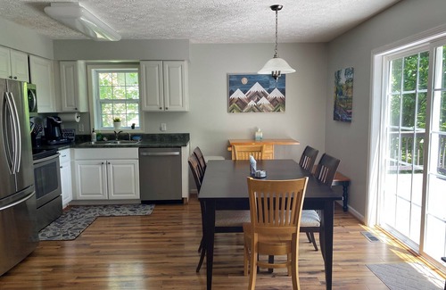Blowing Rock Cabin | BlowingRock * Sleeps10 * Gameroom * Tweetsie * AppState * Slopes