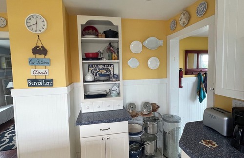 Ewell House | Blue Anchor Cottage at Smith Island MD Quaint & Charming Beach Cottage