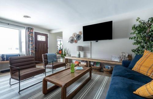 Delavan Lake House | Blue Beach Cottage