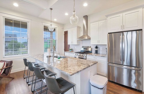 Ottawa House | Blue Dog Landing | 3 Bed, 3.5 Bath