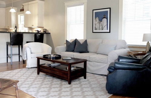 Rye House | Blue Door at Rye Beach, East Coast summer and winter rental!