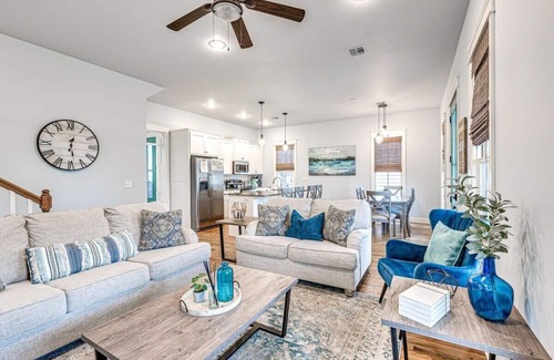 Eufaula House | Blue Fish on Firefly Park