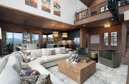 Blue Ridge Cabin | Blue Fox Lodge - Pet Friendly