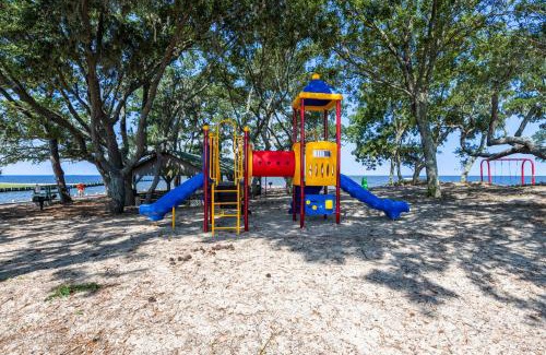 Colington Harbour House | Blue Harbour Haven