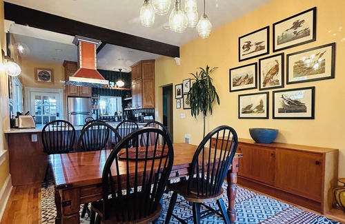 Columbia City Apartment | Blue Heron Manor: Historic charm centrally located