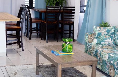 Estate Demarara Apartment | Blue House