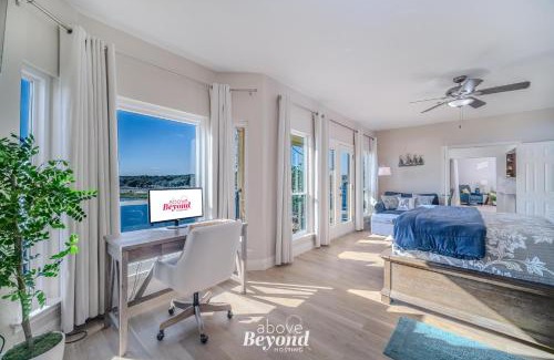 Highland Lake Estates House | Blue Hues & Lake Views