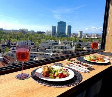 Lozenets Apartment | Blue Iris, 2BR, Workspace, Jacuzzi and Stunning Views