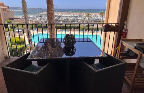 Six-Fours-les-Plages Apartment | Blue Lagoon