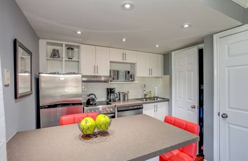 Craigleith Condo | Blue Mountain Luxury Studio - Crave TV