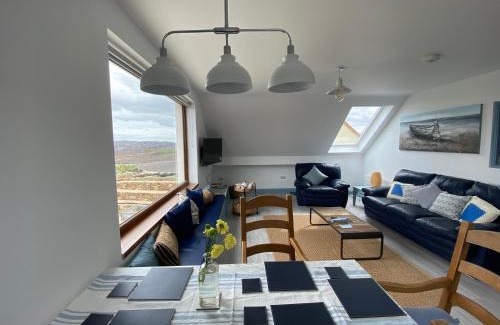 Downings Apartment | Blue Pearl Apartment