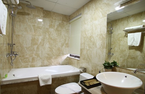 Nghia Đo Hotel | Blue Pearl West Hotel