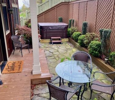 Blue Ridge House | Blue Ridge Cottage - Downtown Blue Ridge Cottage Rental - Game Room, Pet-Friendly, Walk to Dining and Shopping
