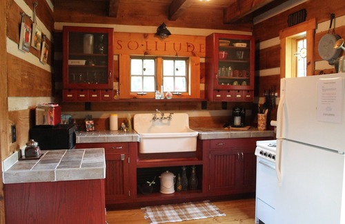 Sparta Cabin | Blue Ridge Mountain 'Solitude' on The Little River