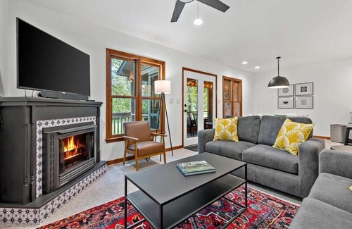 Frank House | Blue Ridge View Pet Friendly, Deck, Grill