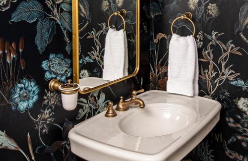Washington Hotel | Blue Rock