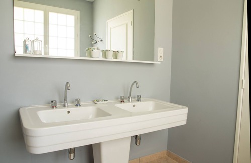 Vergt House | Blue room: a comfortable suite in the heart of a Périgord domain