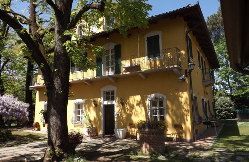 Piossasco Bed & Breakfast | Blue room at Villa Mirano Bed and BreakFast Piossasco - Turin - Piedmont