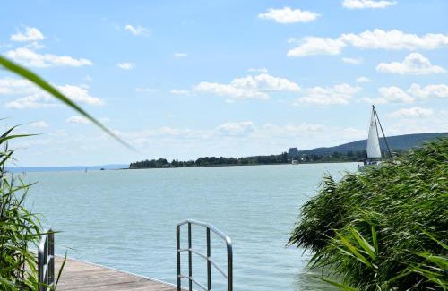 Balatonfuzfo Apartment | Blue Sapphire Apartman