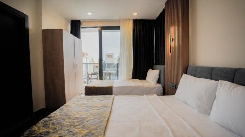 Side Hotel | Blue Serenity Hotel