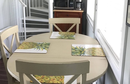Douglas Condo | Blue Star 11 Saugatuck/Douglas condo w/ pool; 2 min to town, 5 min to beach