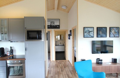 Reykholt Cabin | Blue View Cabin 5A with Hot Tub