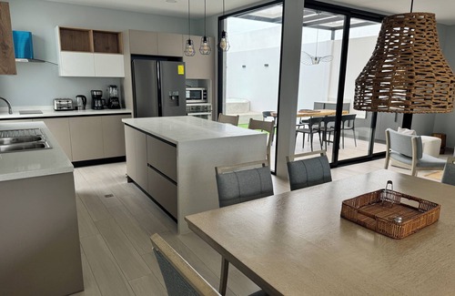 Punta Blanca Villa | Blue Villas