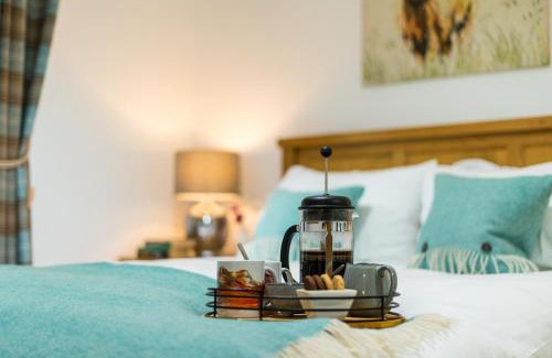 West Laroch House | Bluebell Cottage with Hot Tub