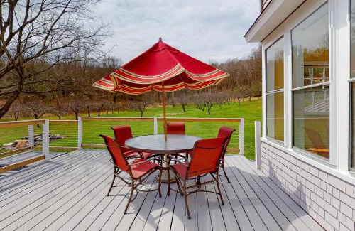 Fair Haven House | Bluebell Lake Retreat