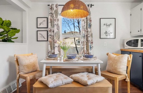 Drumheller House | Bluebird 3 Bedroom Home in the Heart of Drumheller