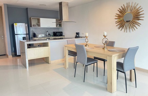 Riomar Apartment | Bluegardens Hilton Inn Apartments Ubicacion Estrategica