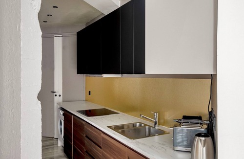 1st Arrondissement Apartment | Blueground | Canal Saint Martin, near shops