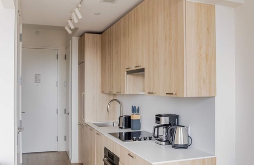 Clinton Hill Apartment | Blueground | Clinton Hill, pool, nr Fort Greene Park