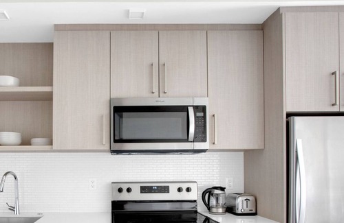 Forest Hills - Woodbourne Apartment | Blueground | Forest Hills/Woodbourne, view, nr Jamaica Pond