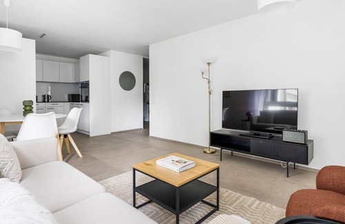 Center Apartment | Blueground | Gewerbeschule, balcony, nr ETH