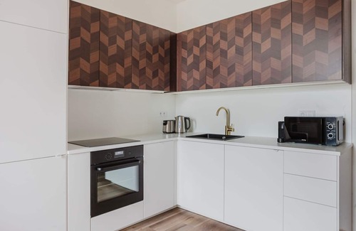 Vrsovice Apartment | Blueground | Prague 10, renovated & furnished (PRG-17)