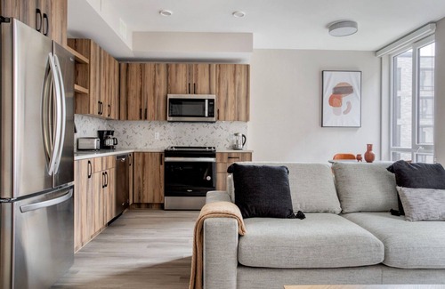 North Capitol Street Apartment | Blueground | Sursum Corda, rooftop, nr National Mall