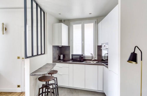 Quartier de la Plaine-de-Monceaux Apartment | Blueground | Ternes, furnished, nr Parc Monceau