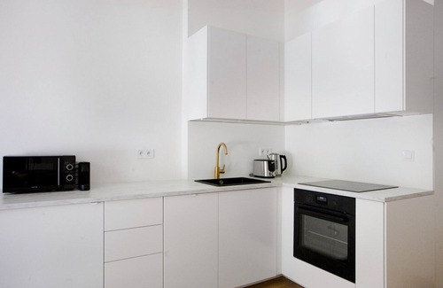 Vrsovice Apartment | Blueground | Vršovice, private terrace & equipped (PRG-8)
